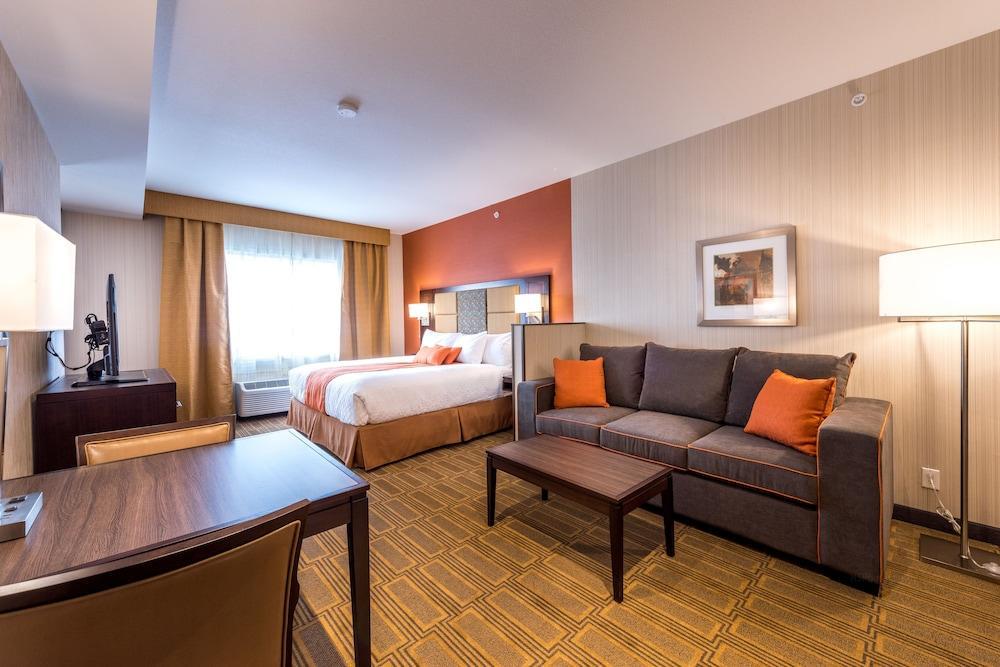 Best Western Plus Chateau Fort St. John Екстер'єр фото