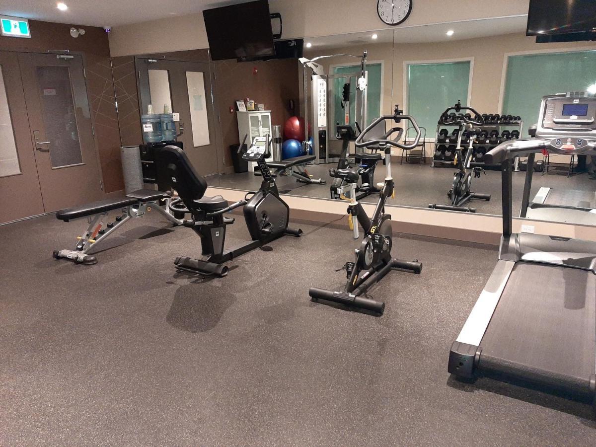 Best Western Plus Chateau Fort St. John Екстер'єр фото