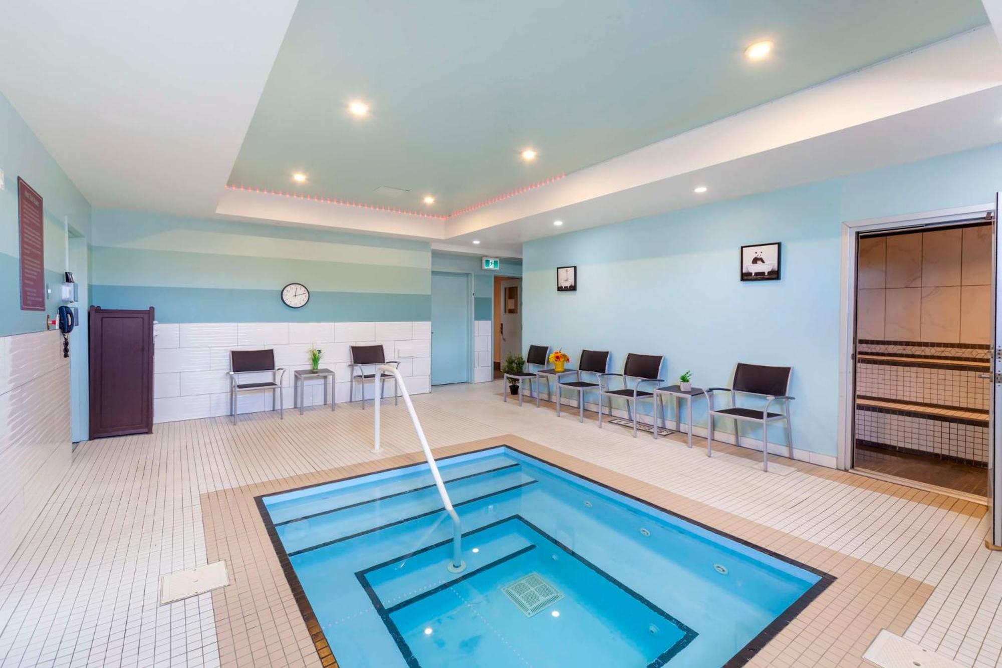 Best Western Plus Chateau Fort St. John Екстер'єр фото
